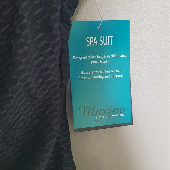 Maxine Of Hollywood Retro Fit Black Textured One-Piece Swimsuit NWT 16 - Picture 2 of 5